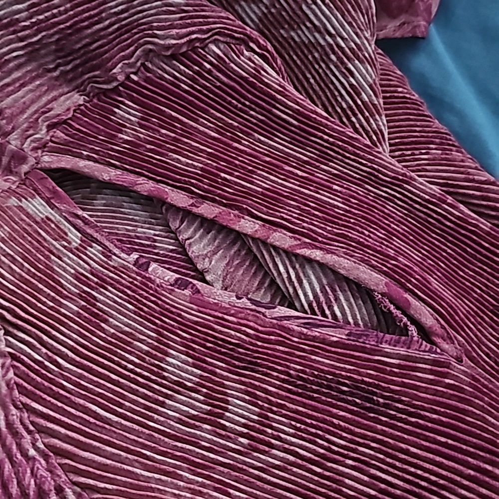 Catherines - Affinity Chain Pleated Blouse - 3X - Pink Print - 26W/28W - Picture 5 of 6